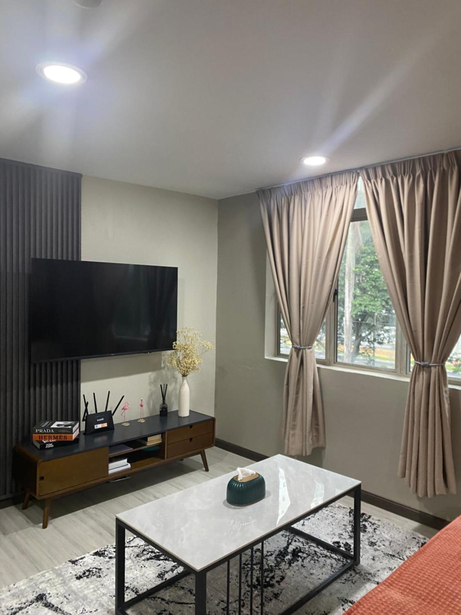 Hotel 1St Living Subang Subang Jaya Exteriér fotografie